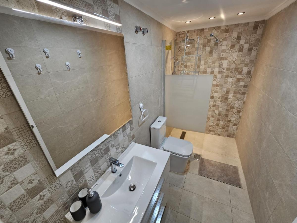 Hda Apartment 2. Torrevieja Bagian luar foto
