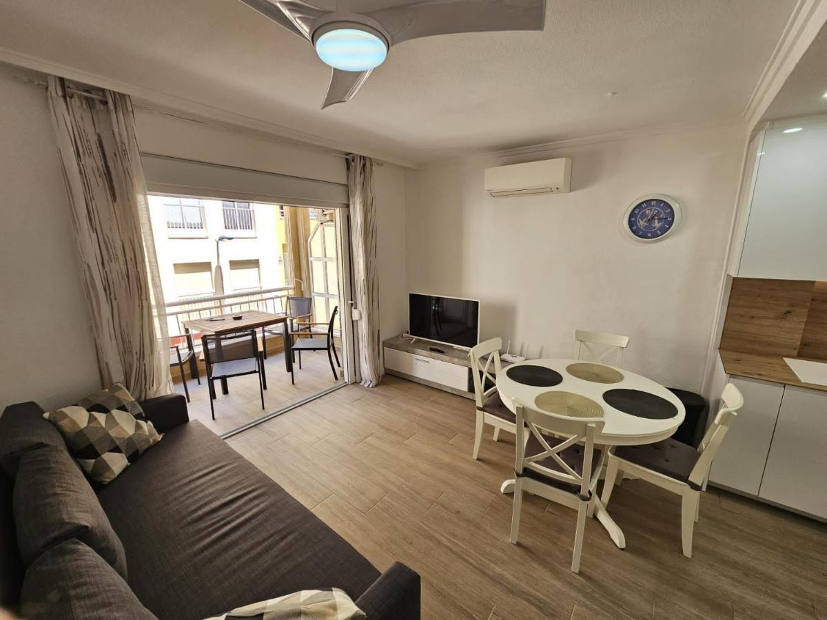 Hda Apartment 2. Torrevieja Bagian luar foto