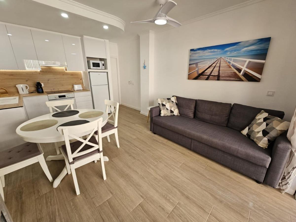 Hda Apartment 2. Torrevieja Bagian luar foto